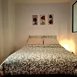Charming Paris Nest Near Montmartre