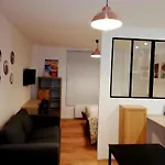 Charming Paris Nest Near Montmartre